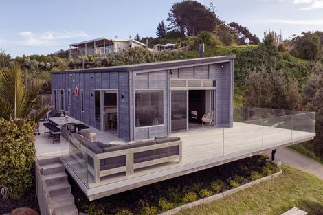 Photo of property in 115 Riria Kereopa Memorial Drive, Raglan, 3297