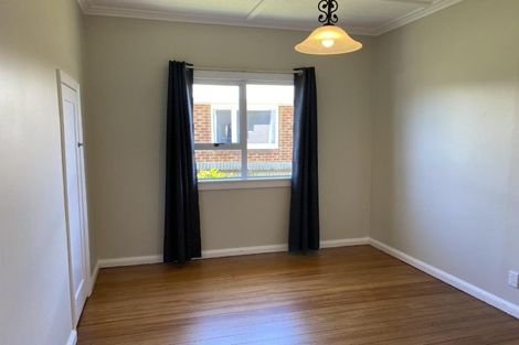 Photo of property in 3 Maratahu Street, Westown, New Plymouth, 4310