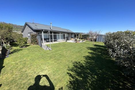 Photo of property in 4 Rogers Place, Kinloch, Taupo, 3377