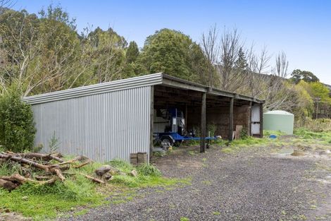 Photo of property in 215 Okuti Valley Road, Little River, 7591