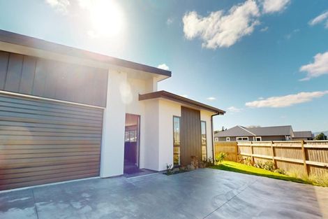 Photo of property in 77 Freedom Drive, Kelvin Grove, Palmerston North, 4414