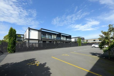 Photo of property in 4/275 Kilmore Street, Christchurch Central, Christchurch, 8011