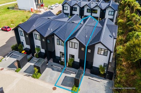 Photo of property in 2d Nerita Place, Long Bay, Auckland, 0630