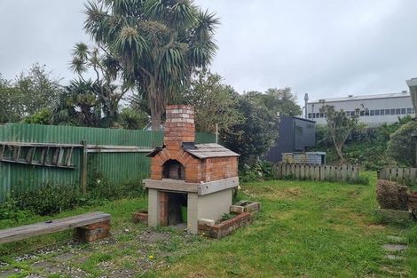 Photo of property in 32 Gaine Street, New Plymouth, 4310