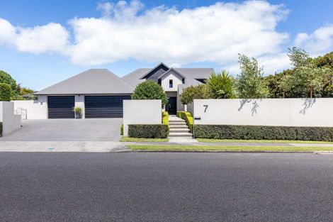 Photo of property in 5-7 Adam Lile Drive, Highlands Park, New Plymouth, 4312