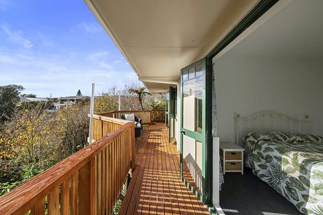 Photo of property in 6 Pararewa Drive, Whalers Gate, New Plymouth, 4310