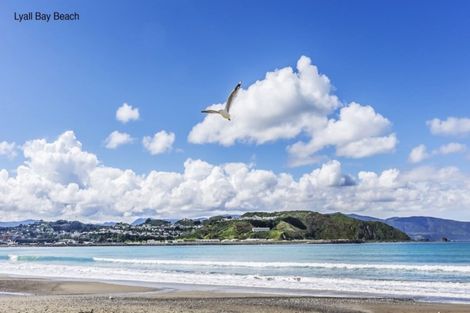 Photo of property in 24/125 Queens Drive, Lyall Bay, Wellington, 6022