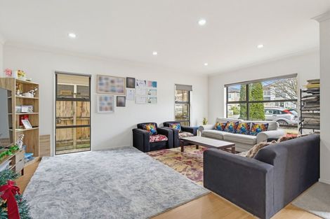 Photo of property in 11 Carrickdawson Drive, Flat Bush, Auckland, 2019