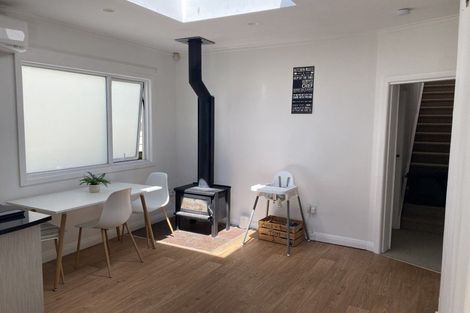 Photo of property in 18 Kauri Street, Eastbourne, Lower Hutt, 5013