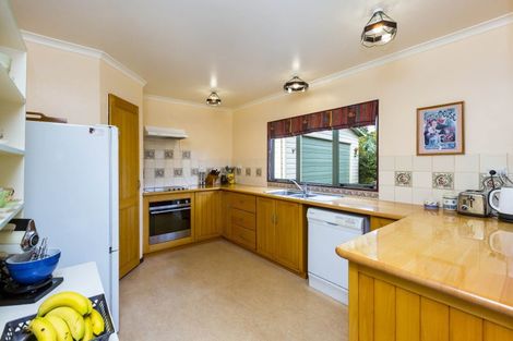 Photo of property in 20a Norana Road, Maoribank, Upper Hutt, 5018