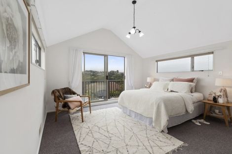 Photo of property in 13 Mallard Grove, Churton Park, Wellington, 6037