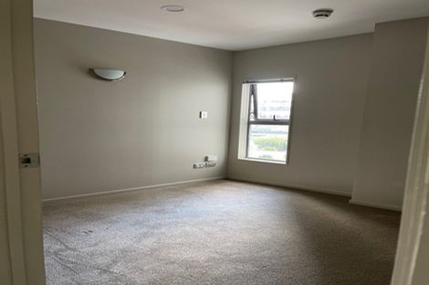 Photo of property in Alpha Apartments, 506/17 Vogel Lane, Auckland Central, Auckland, 1010