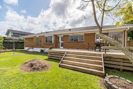 Photo of property in 3 Serrita Avenue, Sunnyhills, Auckland, 2010