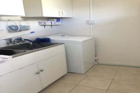 Photo of property in 74 Ridge Road, Howick, Auckland, 2014