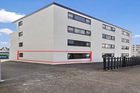 Photo of property in 1/52 Russell Terrace, Berhampore, Wellington, 6023