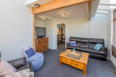 Photo of property in 6 Huia Street, Foxton Beach, Foxton, 4815