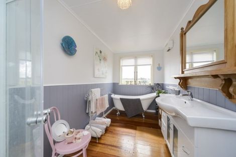 Photo of property in 1032 Kimbolton Road, Feilding, 4777