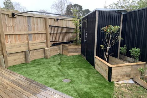 Photo of property in 1/21 Newham Place, Henderson, Auckland, 0612