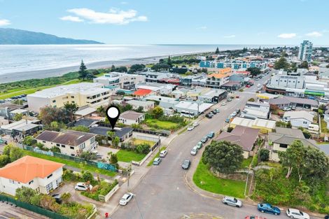 Photo of property in 50 Seaview Road, Paraparaumu Beach, Paraparaumu, 5032