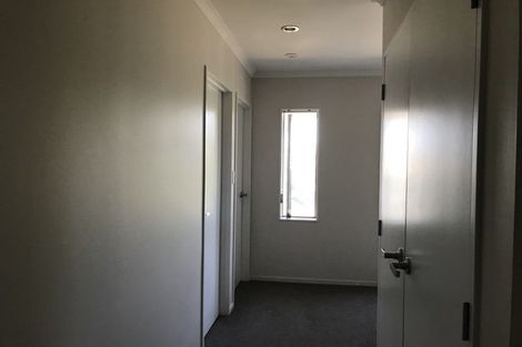 Photo of property in 15a Vine Street, Mangere East, Auckland, 2024