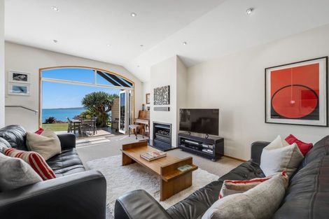 Photo of property in 33 Takutai Avenue, Half Moon Bay, Auckland, 2012