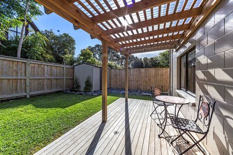 Photo of property in 3 Otanerua Road, Hatfields Beach, Orewa, 0931