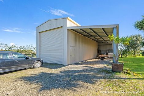 Photo of property in 242 Baylys Coast Road, Dargaville, 0377