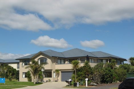 Photo of property in 10 Manuera Place, Ohope, 3121