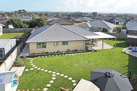 Photo of property in 19 Glennron Lane, Waiuku, 2123