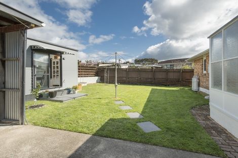 Photo of property in 20 Donovan Street, Te Puke, 3119