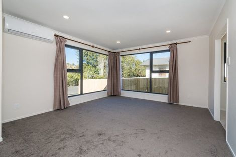 Photo of property in 156 Sunnynook Road, Sunnynook, Auckland, 0620