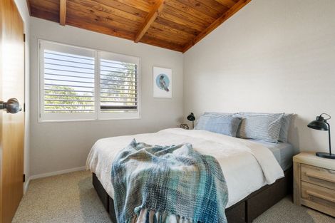 Photo of property in 202 Beverley Terrace, Whangamata, 3620