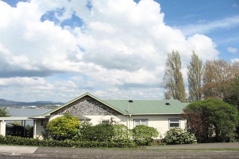 Photo of property in 157 Kawaha Point Road, Kawaha Point, Rotorua, 3010