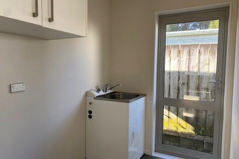 Photo of property in 131 Cascades Road, Pakuranga Heights, Auckland, 2010