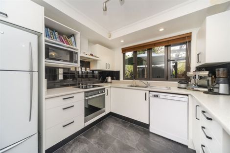 Photo of property in 3 Newland Court, Palmerston North, 4410