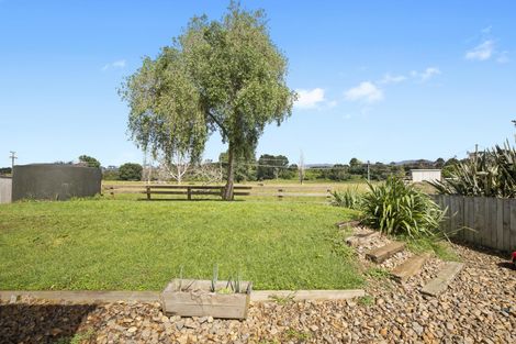 Photo of property in 15 Kowhai Avenue, Kaiaua, Pokeno, 2473