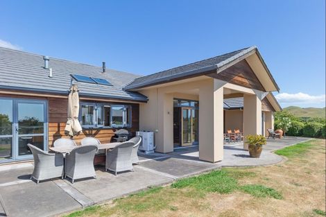 Photo of property in 40 Manakau Heights Drive, Manakau, Otaki, 5583