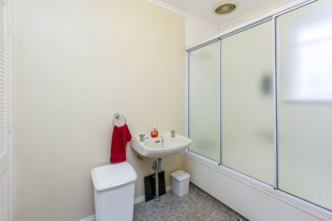 Photo of property in 53 Totara Park Road, Clouston Park, Upper Hutt, 5018