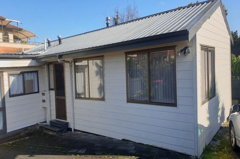Photo of property in 80 Eugenia Rise, Totara Heights, Auckland, 2105