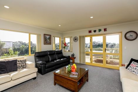 Photo of property in 7 Horizon Heights, Whalers Gate, New Plymouth, 4310