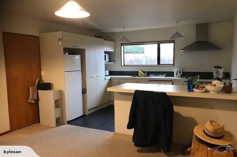 Photo of property in 1/76 Hamilton Avenue, Ilam, Christchurch, 8041