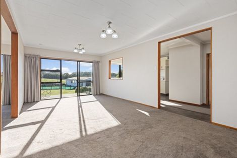 Photo of property in 49 Highden Road, Rongotea, Palmerston North, 4476