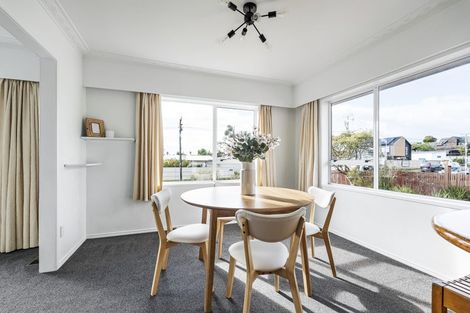Photo of property in 54 Wairau Road, Oakura, 4314