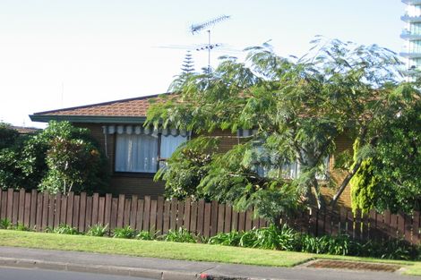 Photo of property in 89b Centreway Road, Orewa, 0931