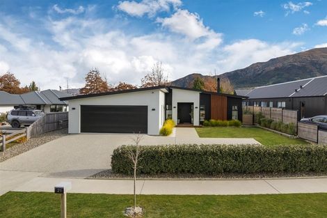 Photo of property in 21 Sarges Way, Lake Hawea, Wanaka, 9382