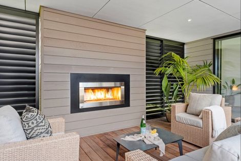 Photo of property in 2 Shearwater Lane, Point Wells, 0986