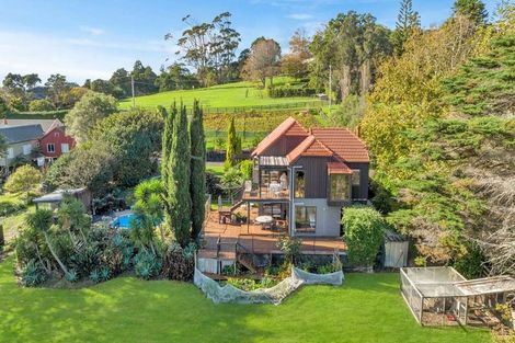 Photo of property in 392 Redoubt Road, Totara Park, Auckland, 2019