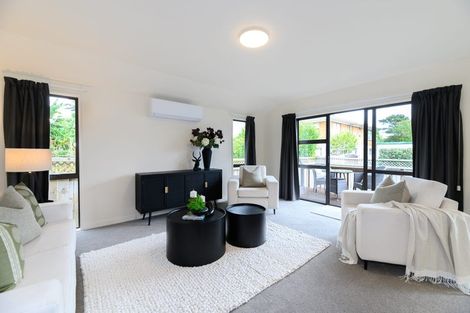 Photo of property in 2/22 Woodbridge Lane, Milford, Auckland, 0620