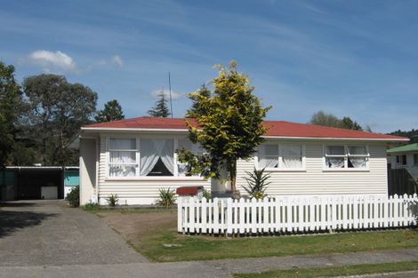 Photo of property in 3 Ensor Place, Fenton Park, Rotorua, 3010