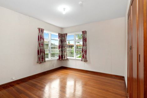Photo of property in 325 Wainoni Road, Avondale, Christchurch, 8061
